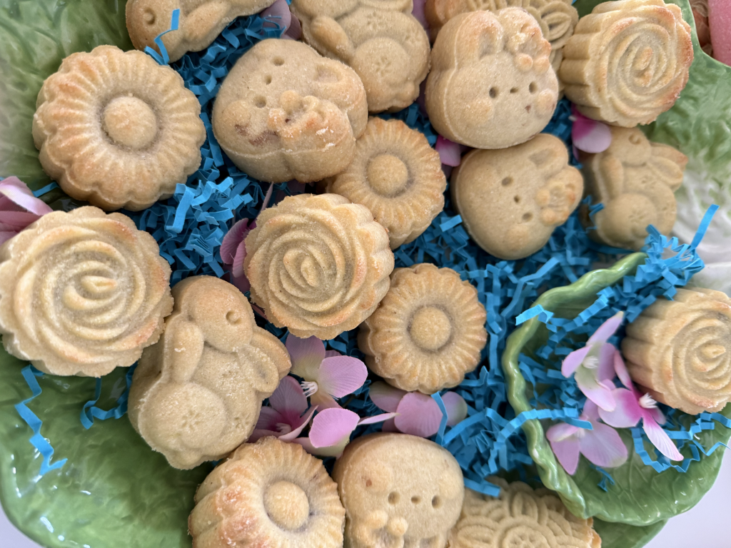 Easter Maamoul, Rabbit, bunny figurines just in time for Easter Celebration